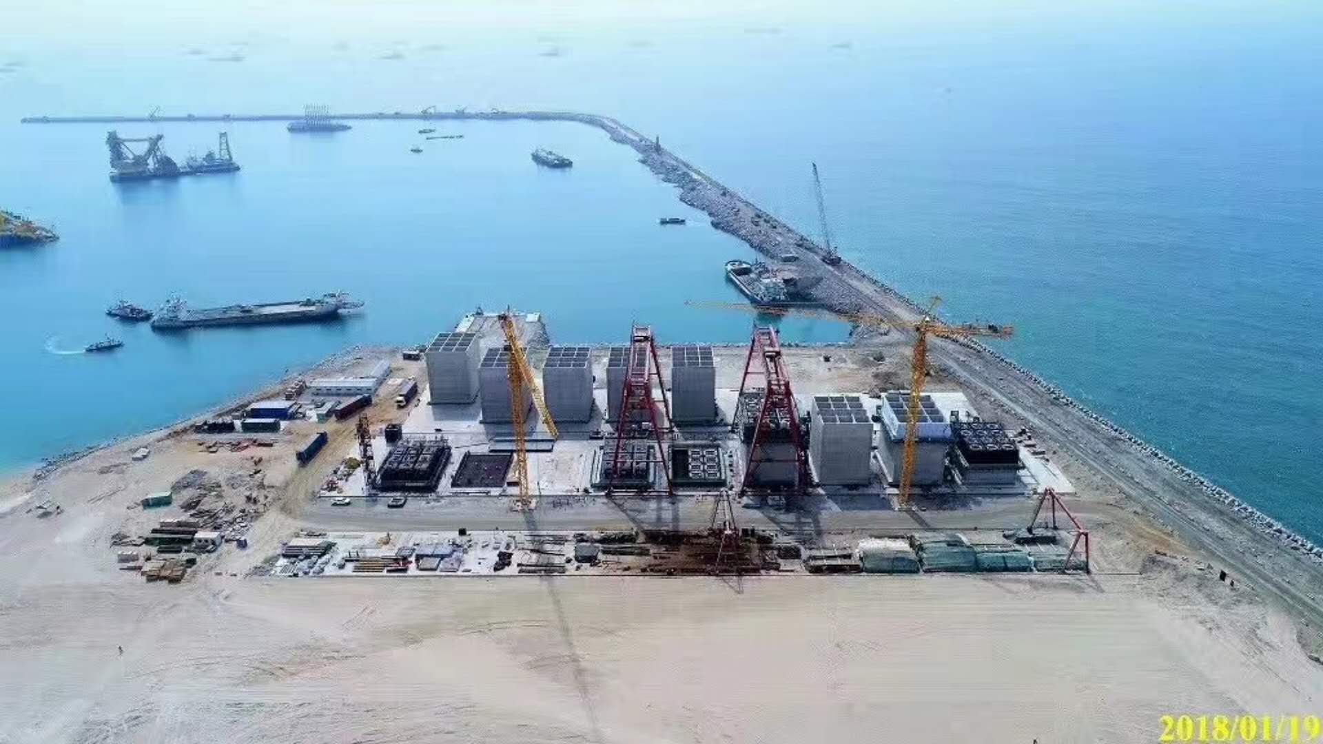 加纳特马新集装箱码头工程
